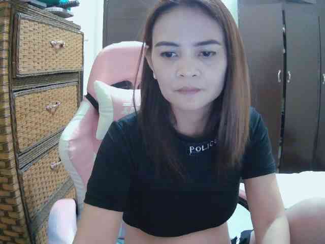 lilymaepinay webcam
