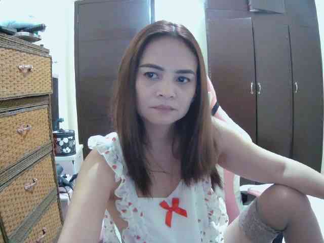 lilymaepinay webcam