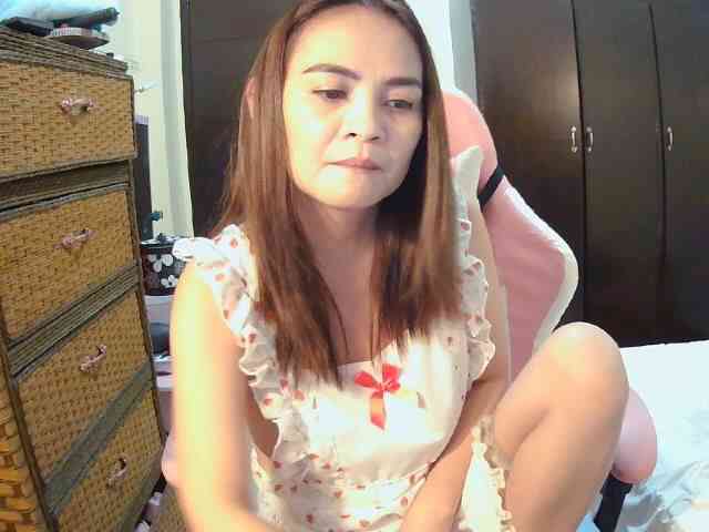 lilymaepinay webcam