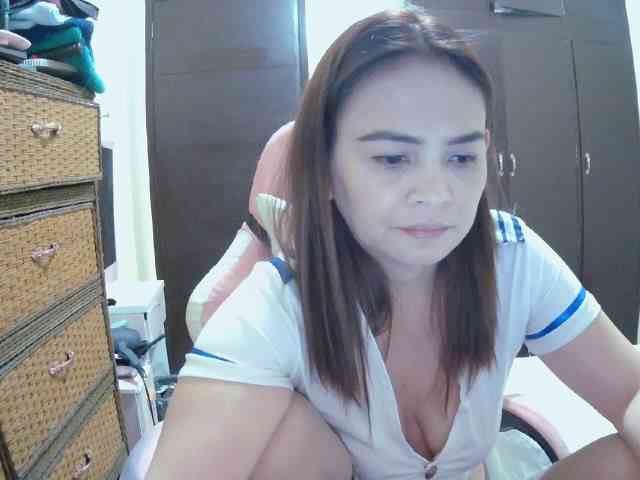 lilymaepinay webcam