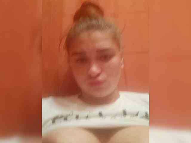 Suzka007 webcam