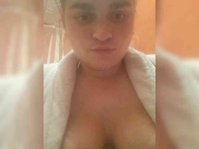 Suzka007 webcam