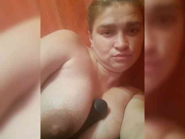 Suzka007 webcam