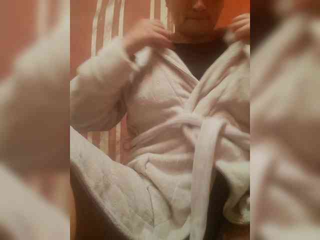 Suzka007 webcam