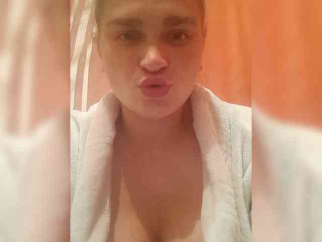 Suzka007 webcam