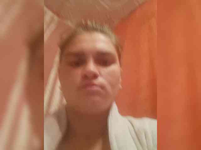 Suzka007 webcam