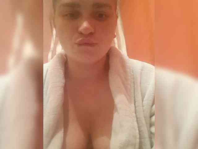 Suzka007 webcam