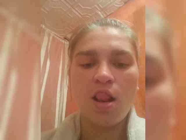 Suzka007 webcam