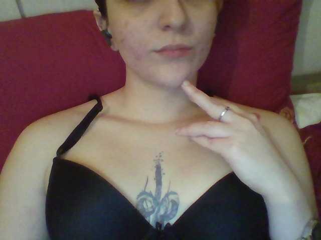 Emaprincessa Live Cam on BongaCams