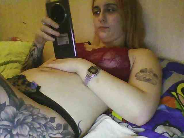 Hotredhead01 webcam