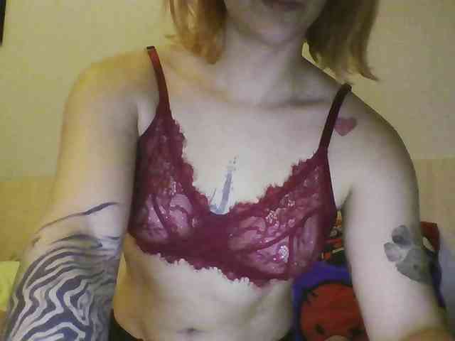 Hotredhead01 webcam