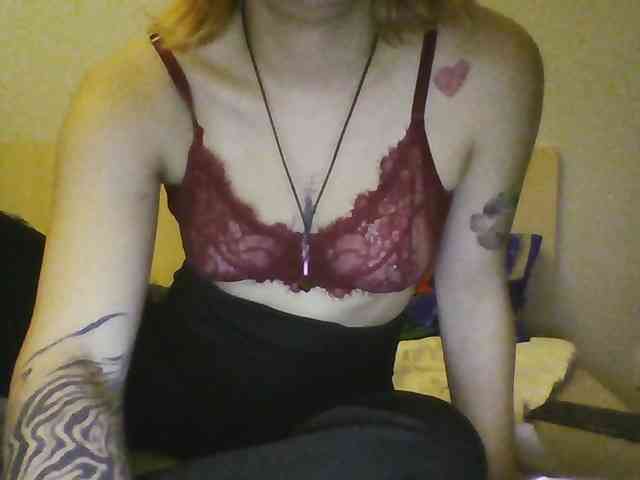 Hotredhead01 webcam