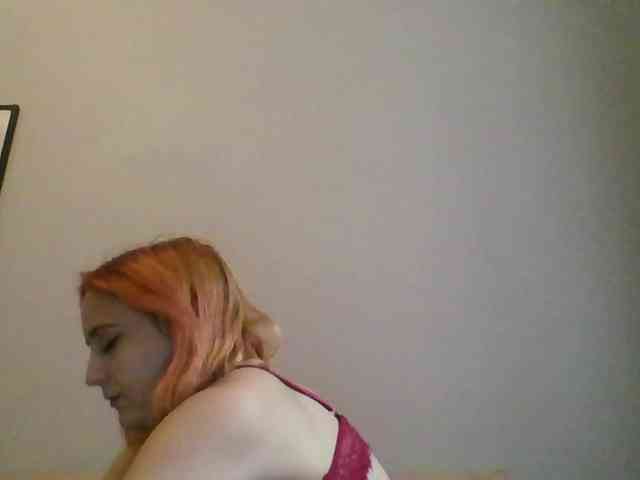 Hotredhead01 webcam