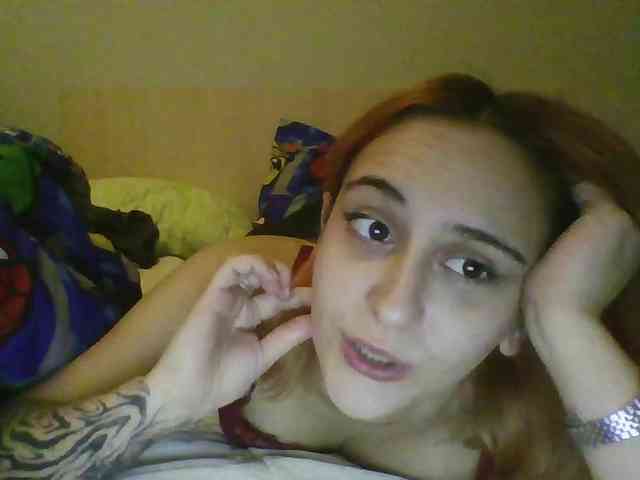 Hotredhead01 webcam