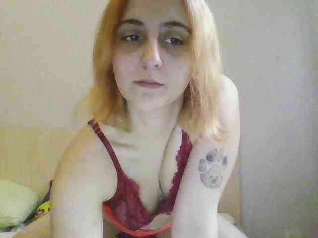 Hotredhead01 webcam