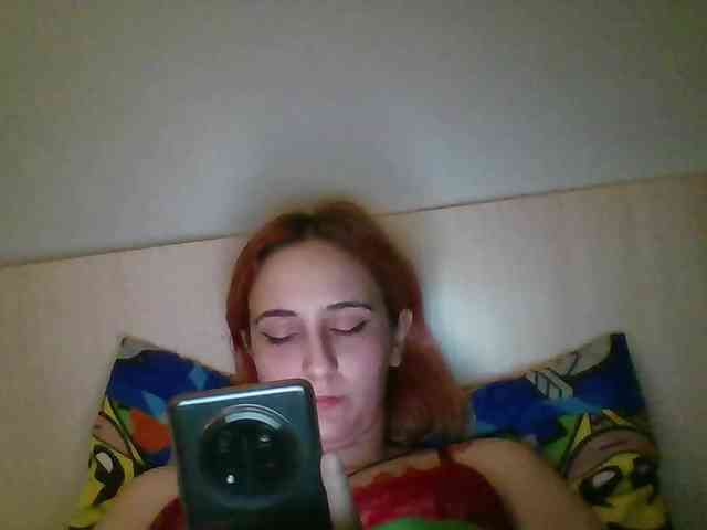 Hotredhead01 webcam