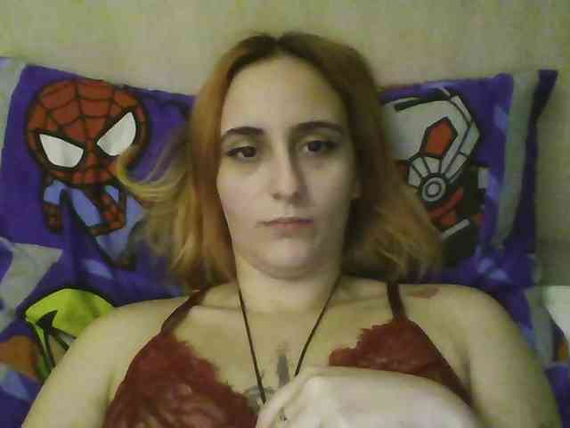 Hotredhead01 webcam