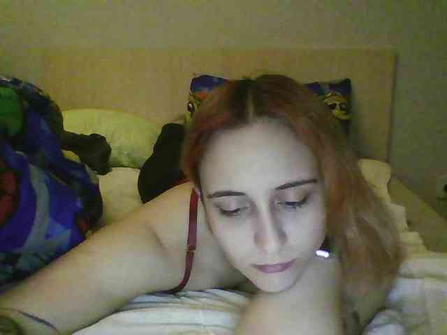 Hotredhead01 webcam