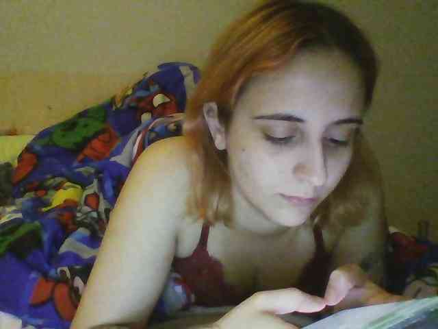 Hotredhead01 webcam