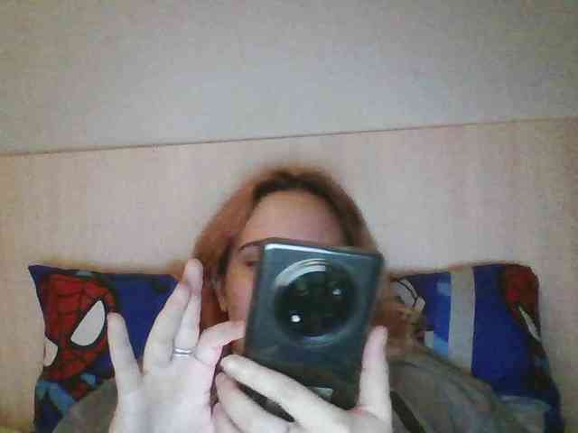 Hotredhead01 webcam