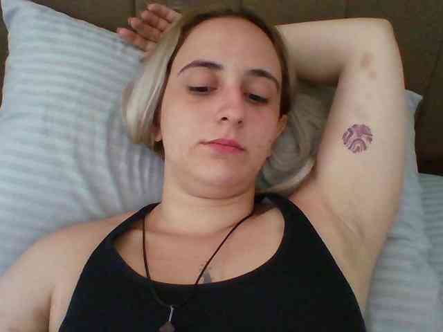 Hotredhead01 webcam
