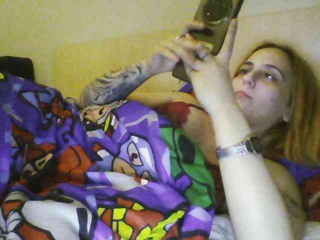 Hotredhead01 webcam