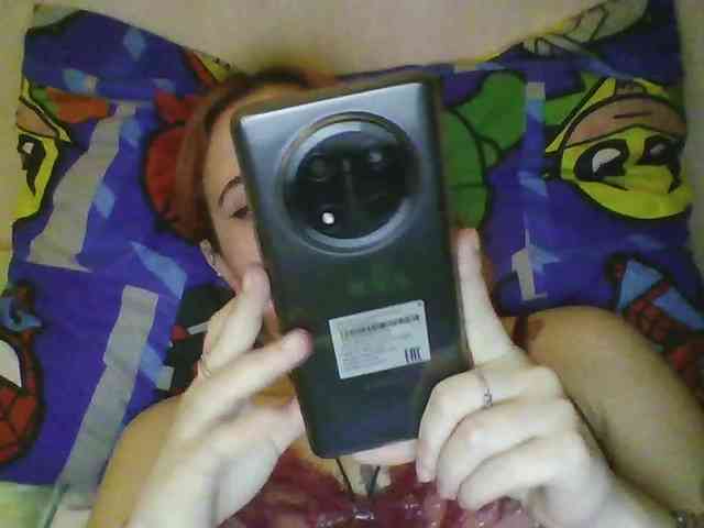 Hotredhead01 webcam