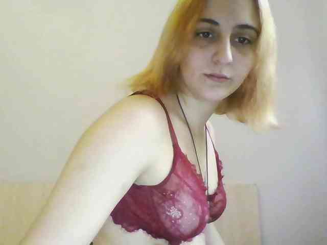 Hotredhead01 webcam