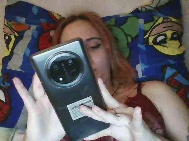 Hotredhead01 webcam
