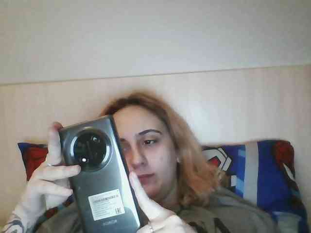 Hotredhead01 webcam
