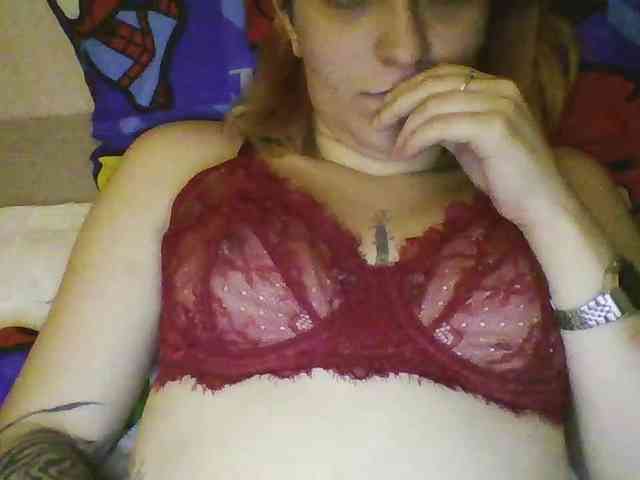Hotredhead01 webcam