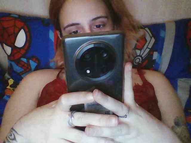 Hotredhead01 webcam