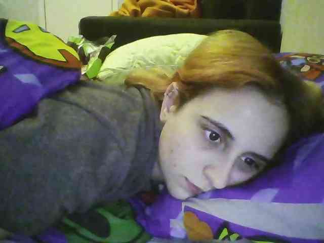 Hotredhead01 webcam