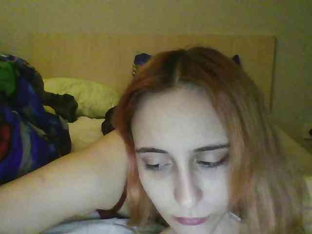 Hotredhead01 webcam