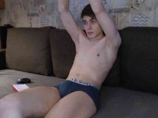Twink-Oliver Live Webcam on BongaCams