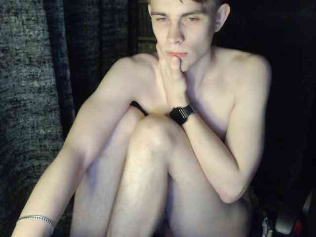 Twink-Oliver Live Webcam on BongaCams