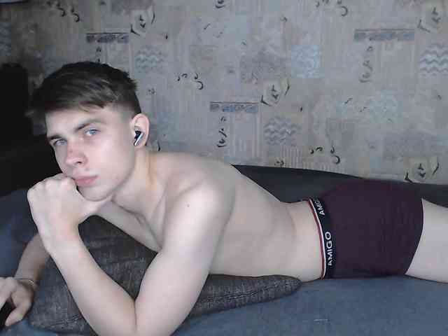 Twink-Oliver Twink-Oliver