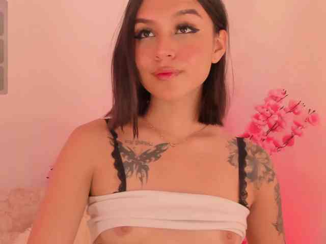 MinnaHeart webcam