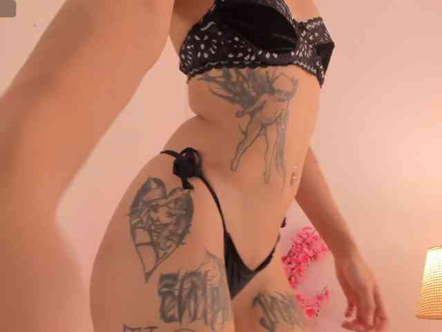 Skinnydoll1 Skinnydoll1