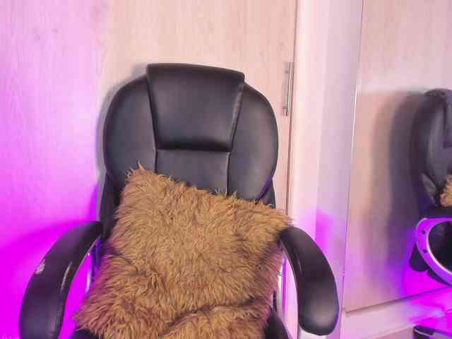 MinnaHeart webcam