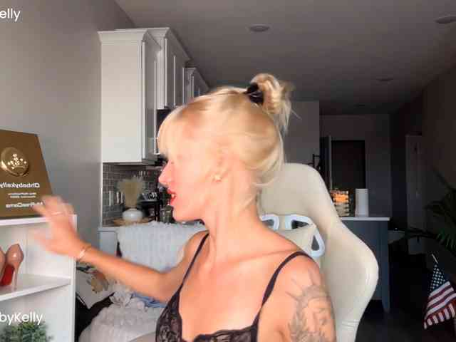 OhBabyKelly webcam