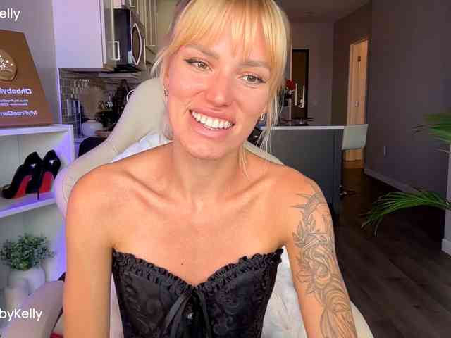 OhBabyKelly webcam