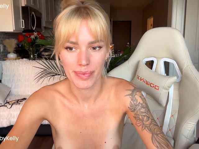 OhBabyKelly webcam