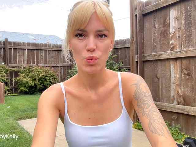 OhBabyKelly webcam