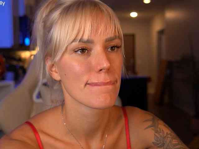 OhBabyKelly webcam