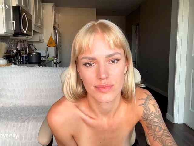 OhBabyKelly webcam