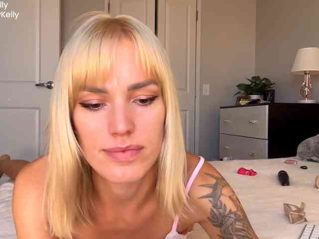 OhBabyKelly webcam