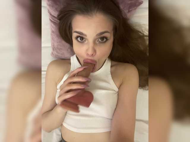 Mistress-Girl's BongaCams show and profile