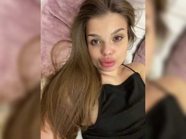 Mistress-Girl's BongaCams show and profile