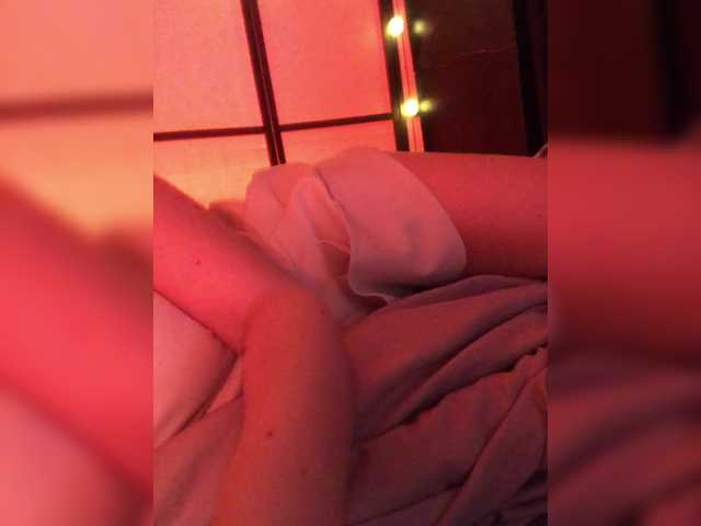 kivi-'s BongaCams show and profile